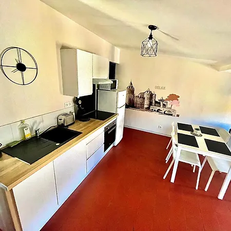 Apartment Chez Lena - T2 Cosy & Equipe - Proche Cite Medievale