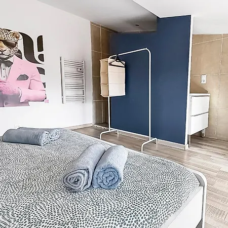 Apartment Chez Lena - T2 Cosy & Equipe - Proche Cite Medievale