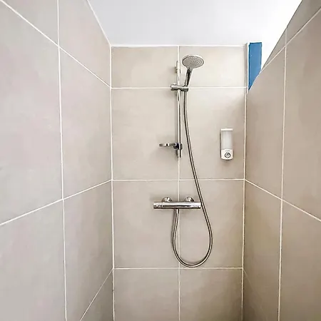 Apartment Chez Lena - T2 Cosy & Equipe - Proche Cite Medievale *