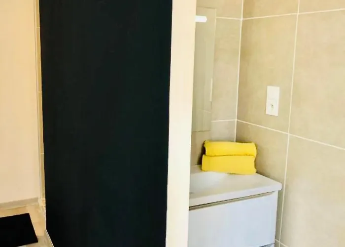 Chez Lena - T2 Cosy & Equipe - Proche Cite Medievale Апартаменты *